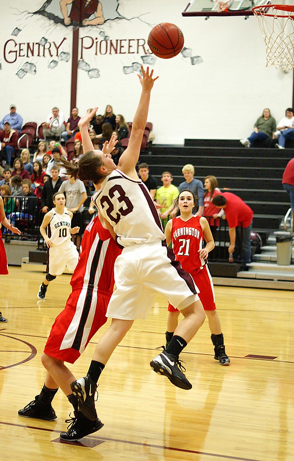 Gentry sophomore Jordan Olds attempts a layup in play against Farmington on Thursday.