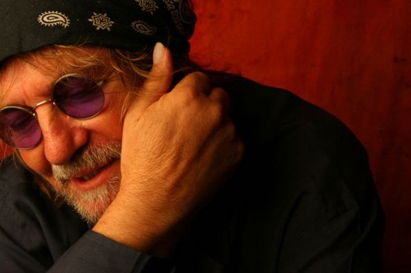 Texas country troubadour Ray Wylie Hubbard has recorded more than a dozen albums in his 40-plus-year career. He visits Arkansas for two gigs next week.
