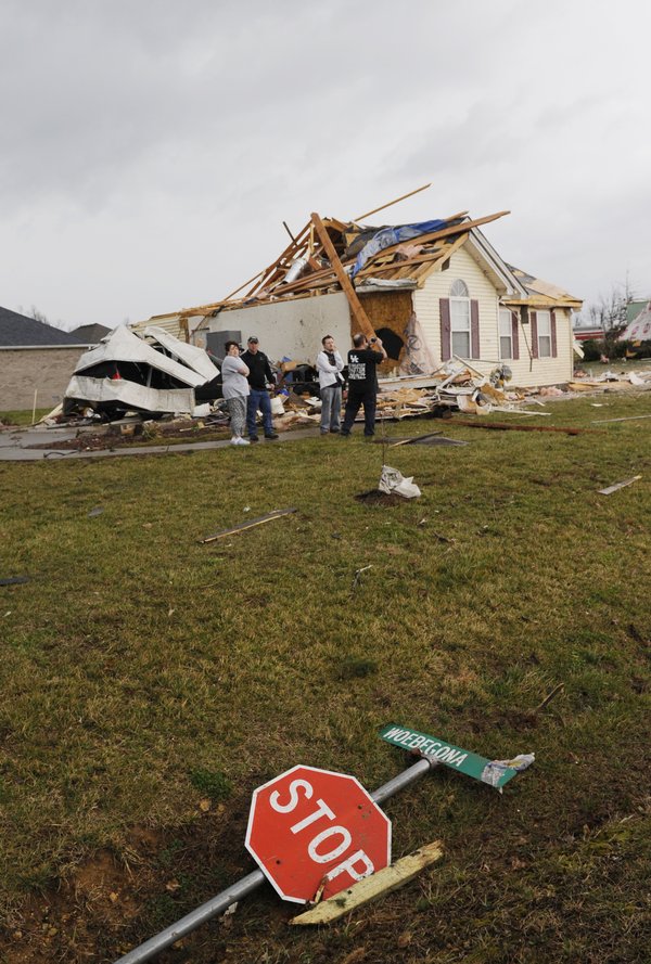 Storms, apparent tornadoes doing damage in Kentucky