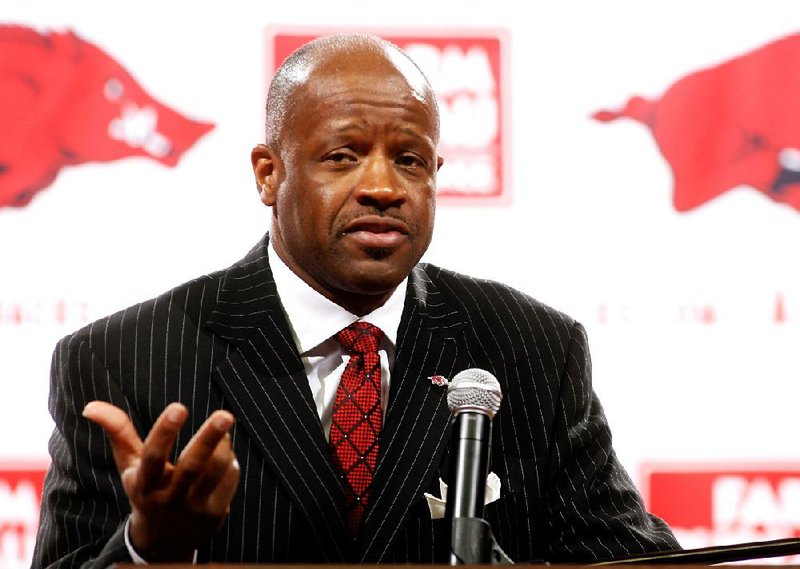 The Razorbacks’ five signees are eligible to take part in the tour along with returning players. “It’s going to give us a little sneak preview of hopefully some things to come,” Arkansas Coach Mike Anderson said. 