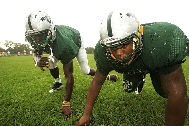 JaMichael Winston (left) and Darius Philon, high school teammates at Prichard, Ala., both signed with Arkansas, although Philon nearly wound up at Alabama. 