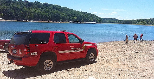 Beaver Lake Fire Department calls for a recovery team for a possible drowning at Beaver Lake off of Old Prairie Creek Road.  
