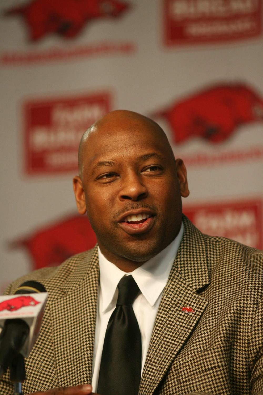 Arkansas Democrat-Gazette/WILLIAM MOORE
New University of Arkansas football Assistant Head Coach/Linebackers Coach Taver Johnson speaks during a press conference Tuesday, January 17, 2011 in the Raymond Miller room inside the Broyles Athletic Center on campus in Fayetteville.