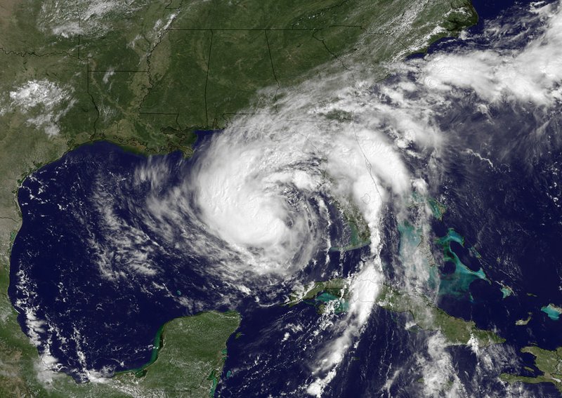 Isaac makes landfall in southeast Louisiana | The Arkansas Democrat ...