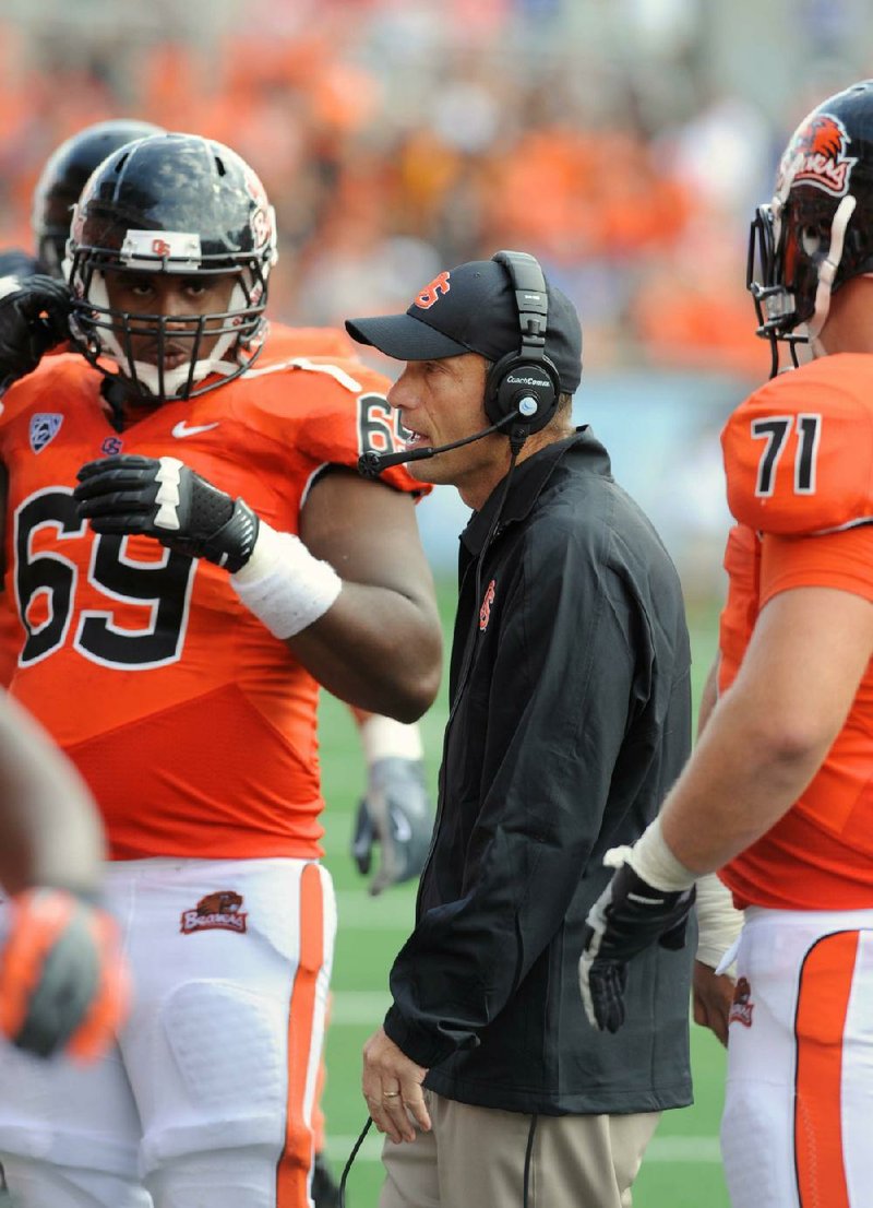 Oregon State Coach Mike Riley and the Beavers ate at In-N-Out after beating UCLA on Saturday night. 