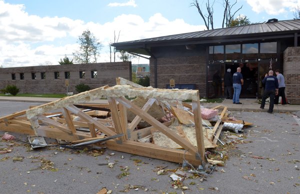 Tornado Strikes Rogers | Northwest Arkansas Democrat-Gazette