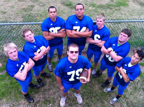 Elijah McIver, center, a Decatur senior, is one of nine seniors on the Bulldogs’ roster. Decatur will travel to Murfreesboro on Friday in its first playoff game since 1997. 
