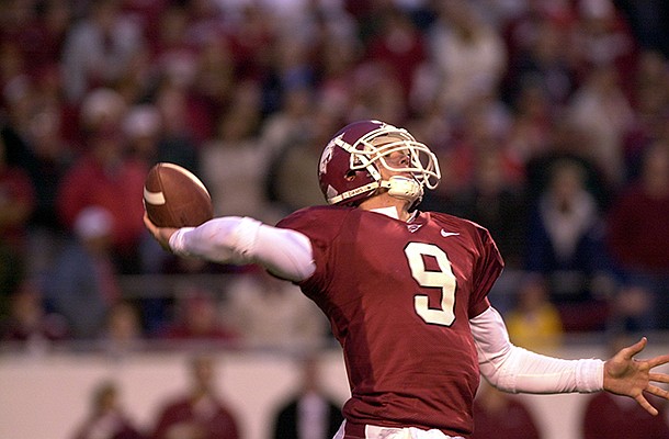 Matt Jones throws a 31-yard touchdown pass to Decori Birmingham with 9 seconds remaining in Arkansas' 21-20 win over LSU in 2002. 