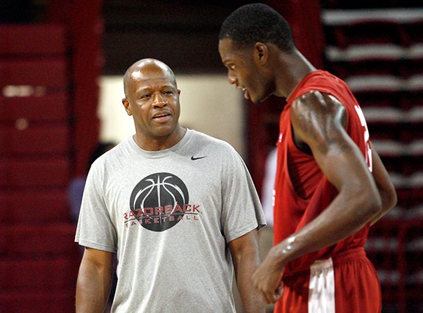 Mike Anderson's style of play led to the Razorbacks committing 26 fouls against Northwestern State on Saturday.