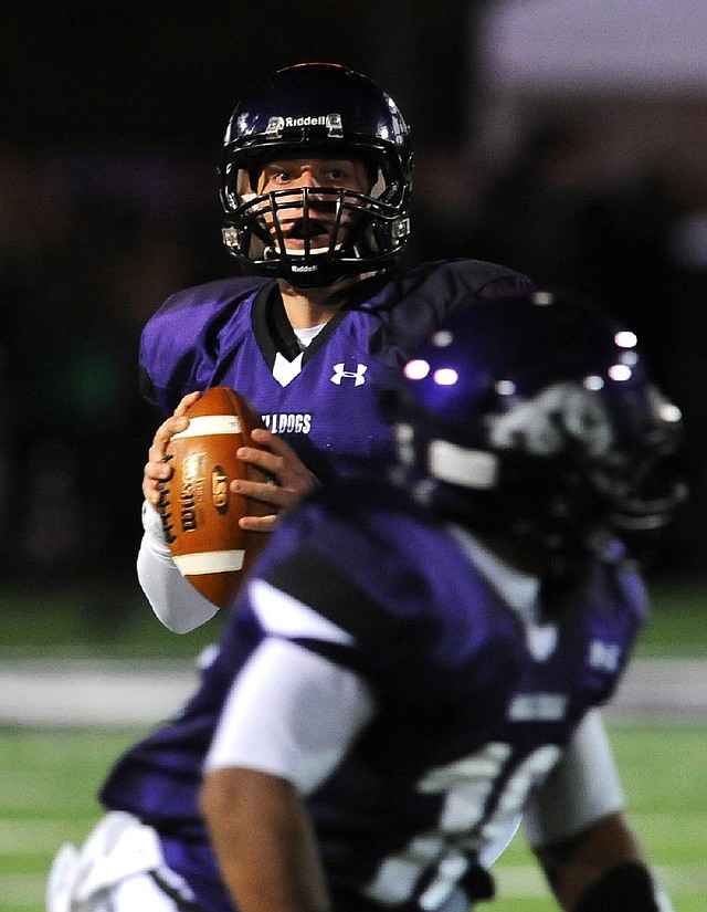 Fayetteville quarterback Austin Allen.