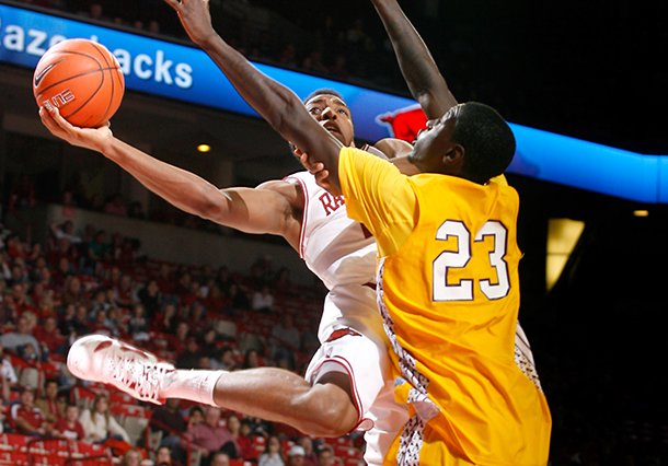 Arkansas junior forward Coty Clarke has returned to practice and will be ready to play Wednesday night.