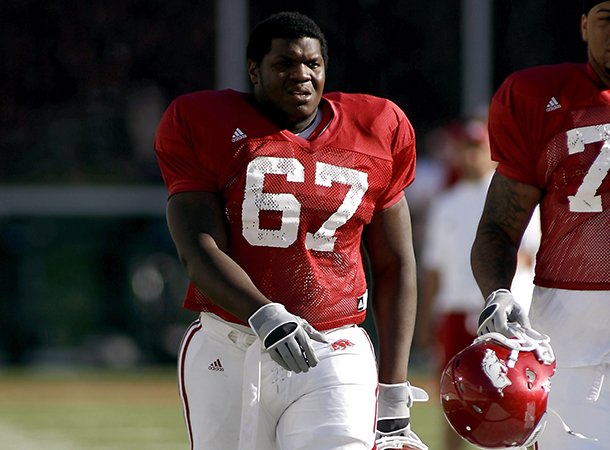 Offensive guard Alvin Bailey will not return to Arkansas for his redshirt senior season. 