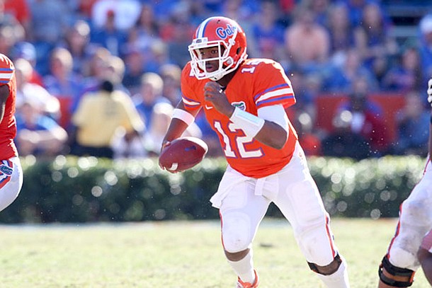 Quarterback Jacoby Brissett has announced his decision to transfer from Florida, and Arkansas is one of his potential landing spots, according to the Palm Beach Post in West Palm Beach, Fla.