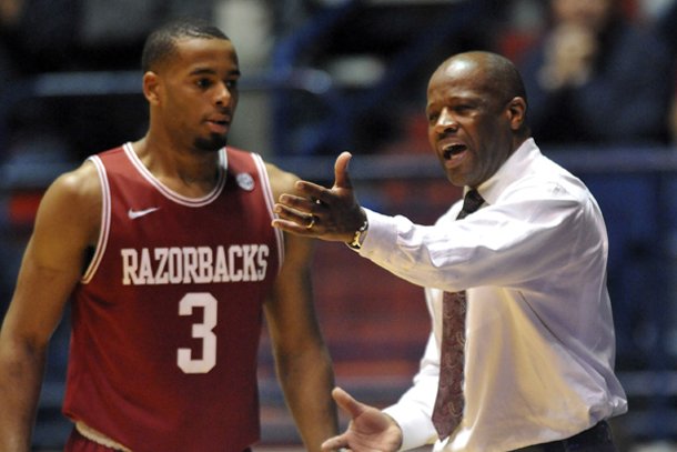 South Carolina defeated Arkansas 75-54 on Saturday and Mike Anderson fell to 1-13 in road games as the Razorbacks' head coach.