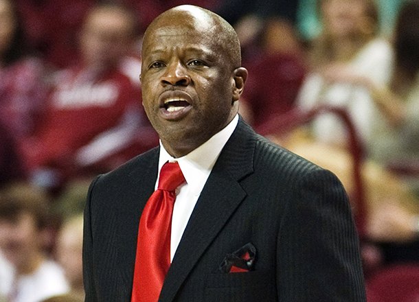 Arkansas coach Mike Anderson said he supports freshmen being able to take six credit hours in the summer before beginning their first season.