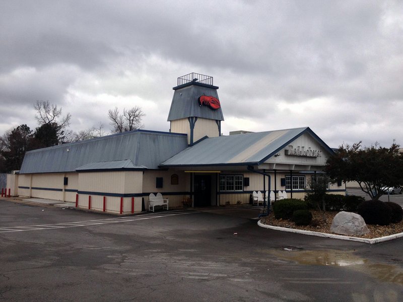 This Red Lobster restaurant at 8407 W. Markham St. in Little Rock was robbed Monday, Feb. 25, 2013.