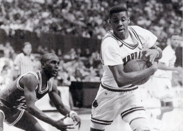 Ron Huery (right) was a member of the 1987 Arkansas basketball team that beat Arkansas State 67-64 in Barnhill Arena.