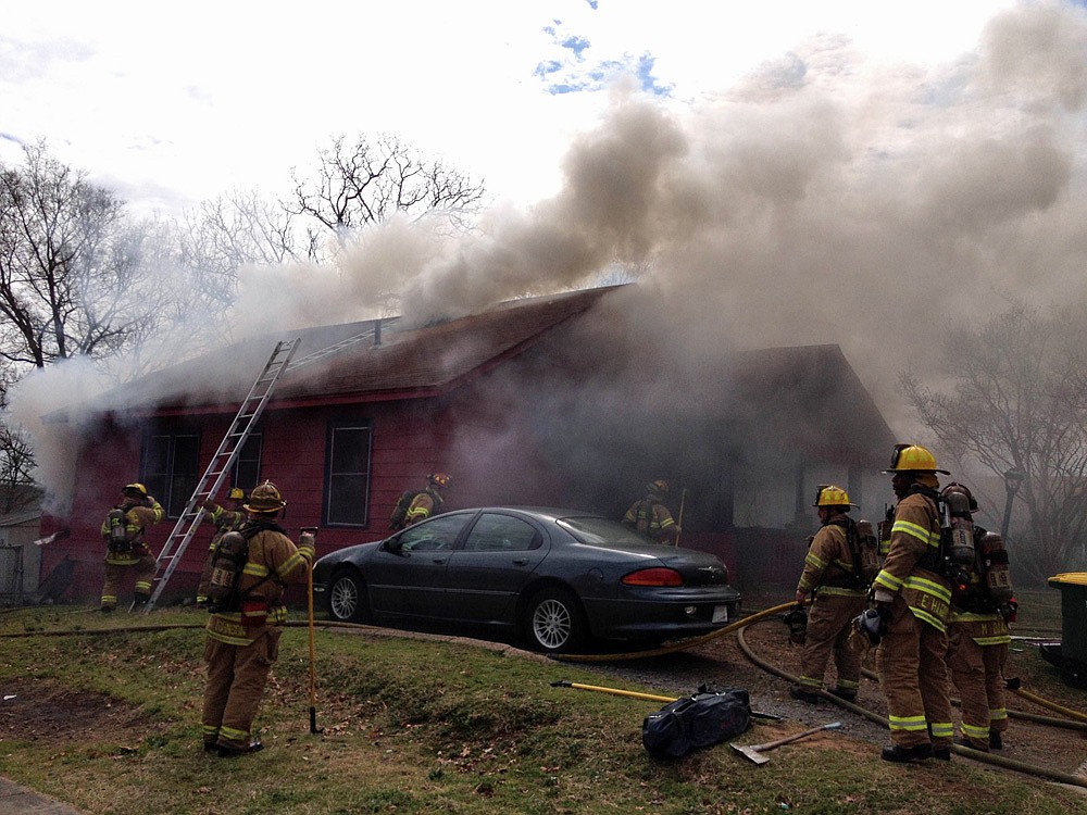 Crews extinguish fire at Little Rock house | The Arkansas Democrat ...
