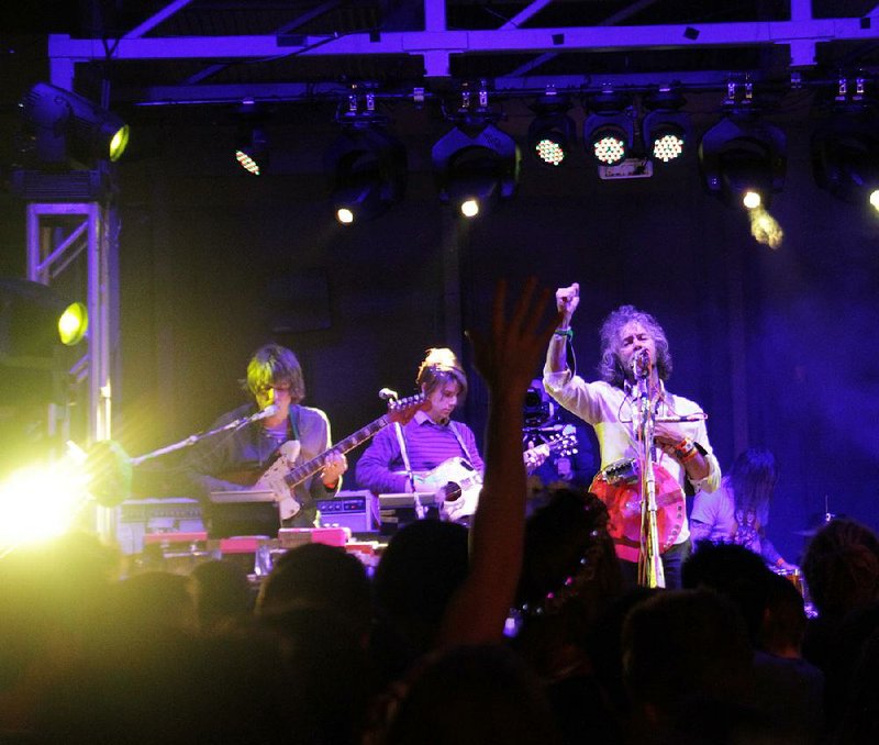 At South by Southwest, The Flaming Lips played for an intimate showcase in front of a few hundred people. Later during SXSW, the band played for more than 10,000 at an Austin, Texas, venue. 