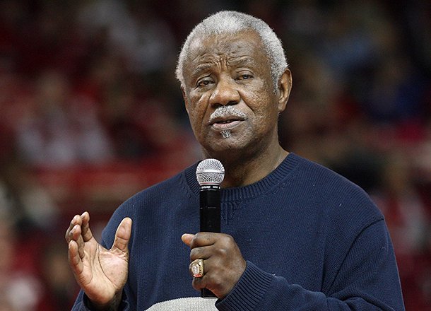 Nolan Richardson speaks to a crowd at Bud Walton Arena in Feb. 2012. 