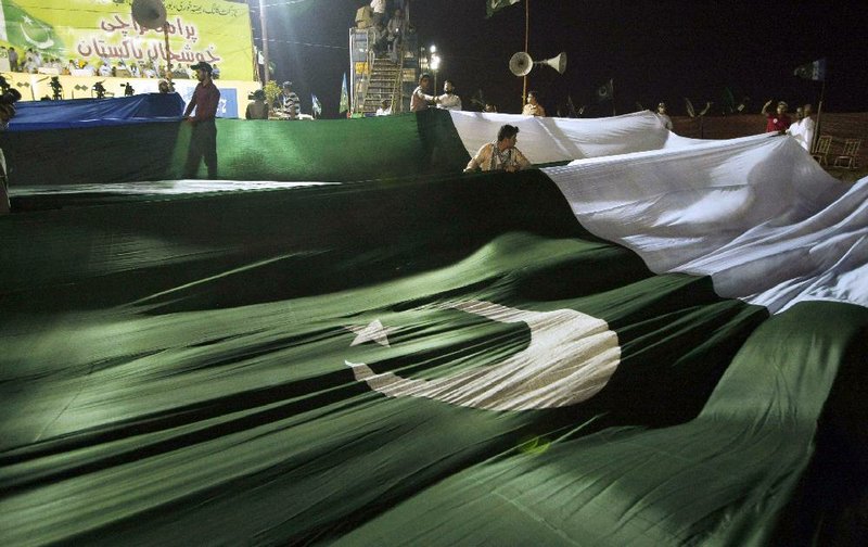 Pakistani Women Voters A Minority