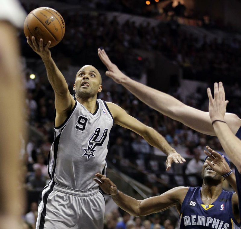 Tony Parker had 15 points and 18 assists Tuesday night in the San Antonio Spurs’ 93-89 victory over the Memphis Grizzlies in Game 2 of the NBA Western Conference finals. 