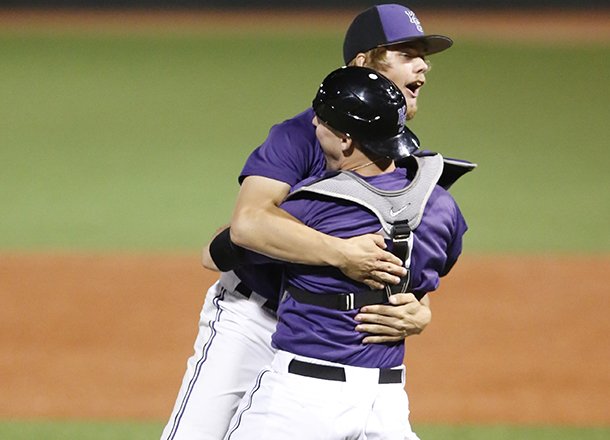 WholeHogSports - Beeks strong in series opening win