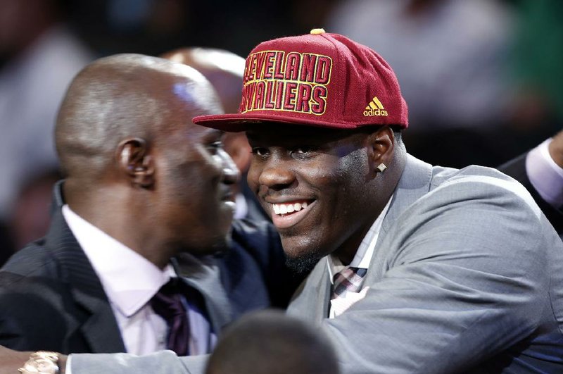 Cleveland Cavaliers sign first-overall draft pick Andrew Wiggins - Los  Angeles Times