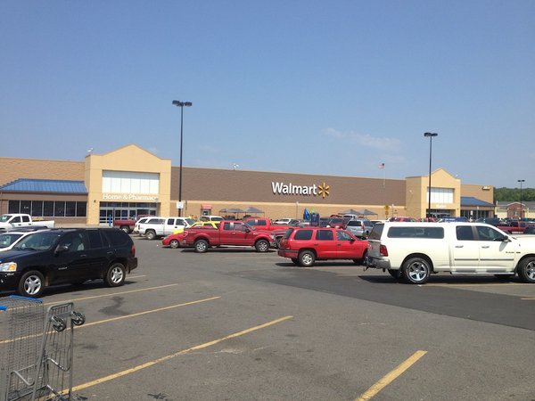 Rockport officer shoots robbery suspect in Wal-Mart lot | The Arkansas ...