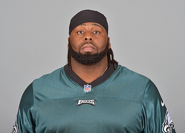 WholeHogSports - Jason Peters signs with Cowboys