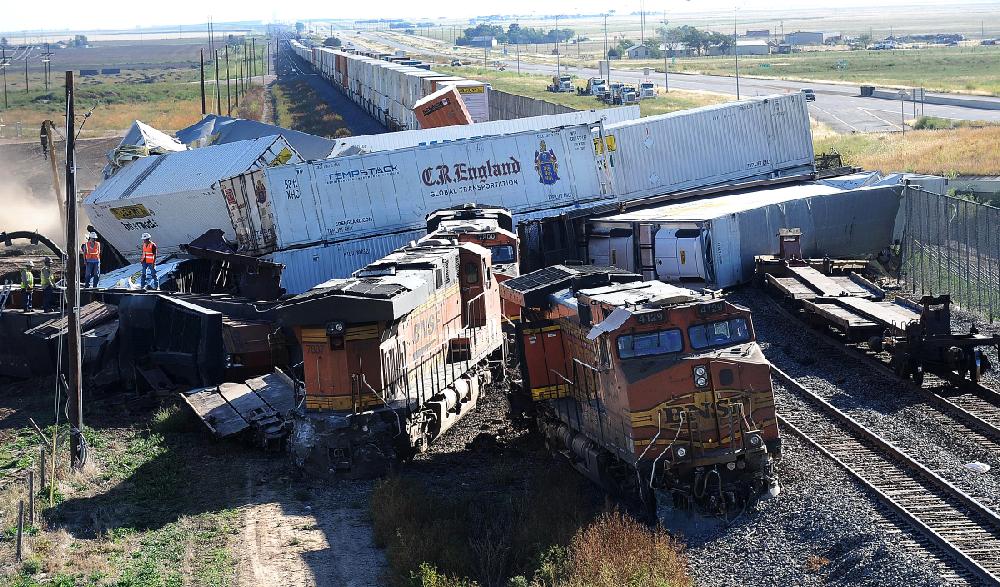 Three Train Wreck In Texas Hurts 4