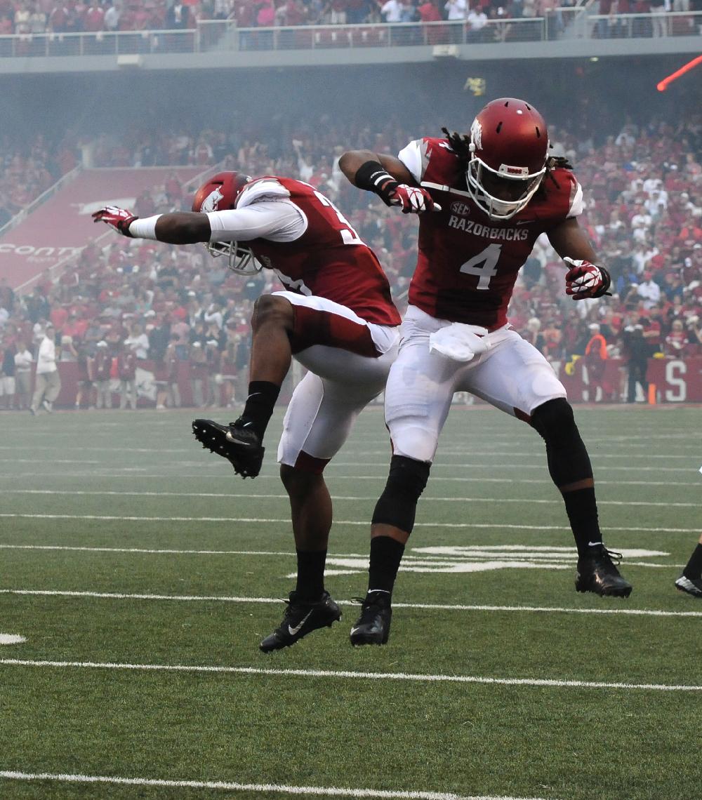 STAFF PHOTO ANTHONY REYES
Arkansas against Texas A&M in the first/second/third/fourth quarter Saturday, Sept. 28, 2013 at Reynolds Razorback Stadium in Fayetteville.