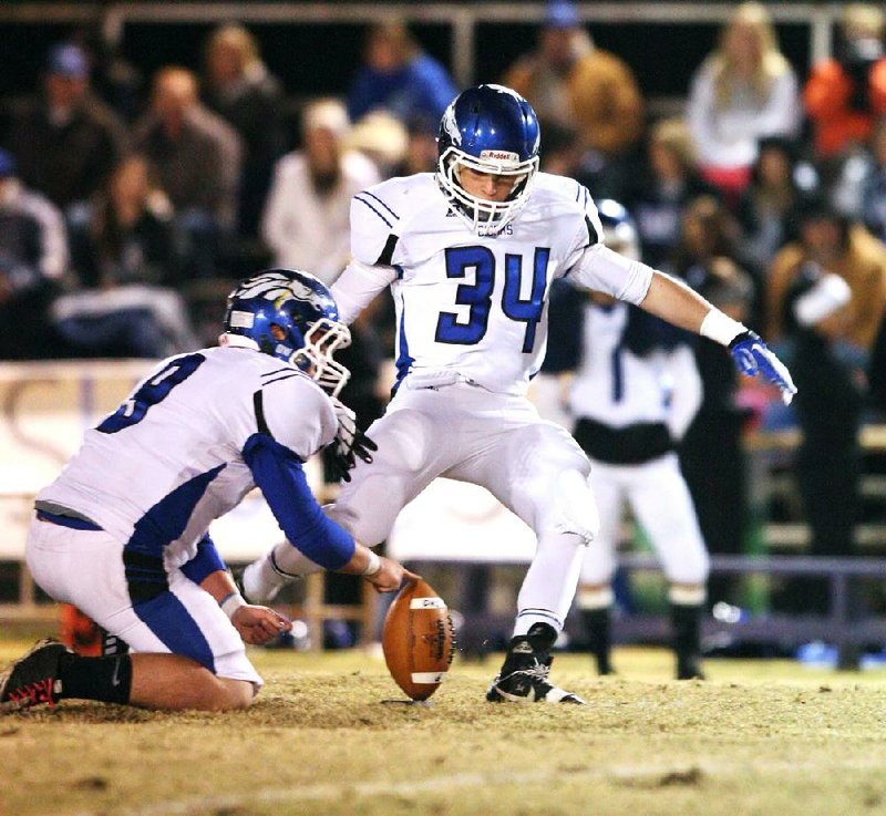 Dierks gets kick out of 52yard field goal Northwest Arkansas