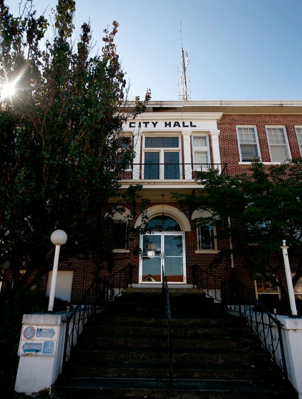 The former City Hall on Elm Street in downtown Rogers is planned to be renovated to make way for apartments. 