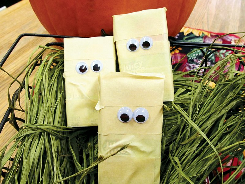 These Juice-Box Mummies will add to the atmosphere of any Halloween party. The nutritious drinks are easily transformed into entertaining party favors.