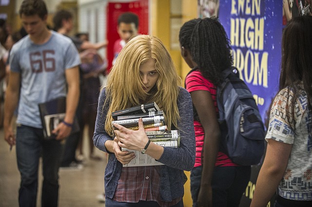 Chloe Grace Moretz stars in 2013 remake of Carrie. 