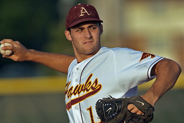Ankeny, Iowa pitcher Keaton McKinney signed a letter of intent to play at Arkansas.