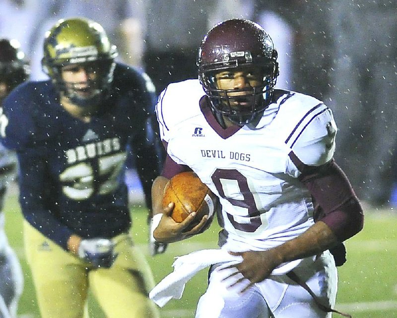 Morrilton quarterback Toney Hawkins (9) has rushed for 1,169 yards and 19 touchdowns and passed for 2,238 yards and 25 touchdowns this season. 