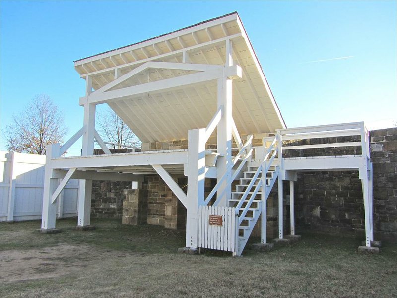 At Fort Smith National Historic Site stands a replica of the gallows where hangings were carried out in the federal Western District of Arkansas in the late 19th century. 