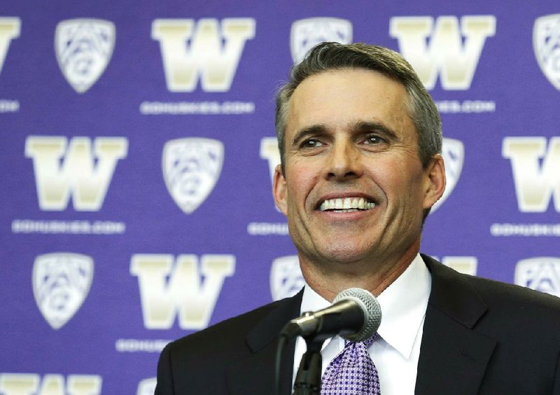 The Texas coaching position might not seem to be on Chris Petersen’s radar since he just became Washington’s coach, but nothing is out of the question in this day and age of college football. 