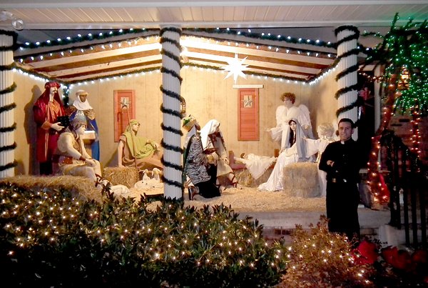 Nativity a family tradition | Siloam Springs Herald-Leader