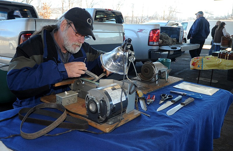 Knife sharpening Hot Springs Sentinel Record