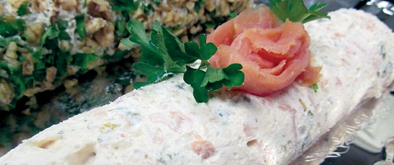 Seattle is famous for its plethora of fresh fish and seafood. Smoked Salmon Spread With Capers is a dish that combines the essence of Seattle with the friendliness of party food. Use extra smoked-salmon pieces to decorate the top of the spread and give your guests a clue about what’s in the dish.