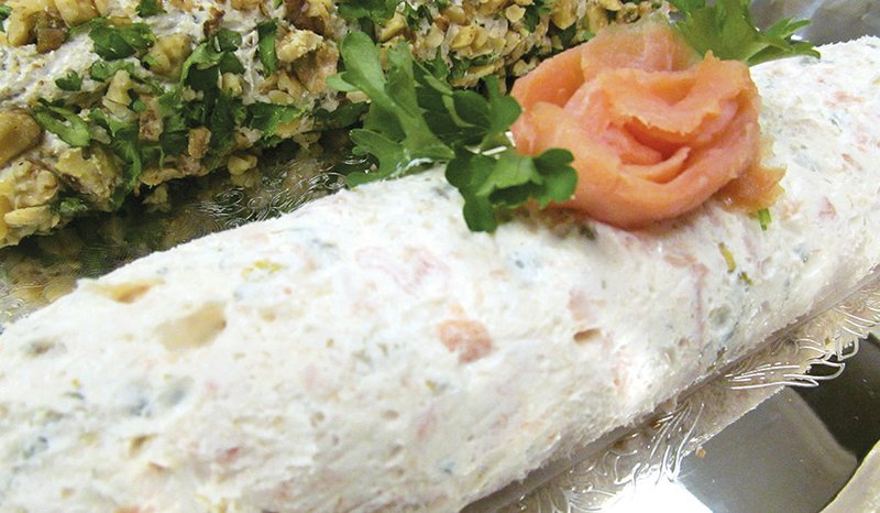 Seattle is famous for its plethora of fresh fish and seafood. Smoked Salmon Spread With Capers is a dish that combines the essence of Seattle with the friendliness of party food. Use extra smoked-salmon pieces to decorate the top of the spread and give your guests a clue about what’s in the dish.