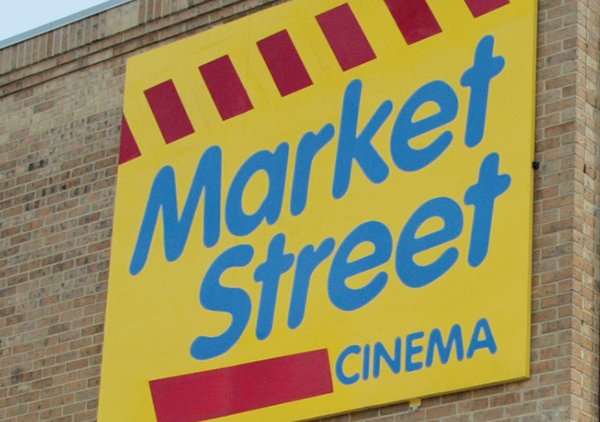 A new Dinner-and-a-MOvie series starts Friday at Market Street Cinema to help raise money for theater improvements.