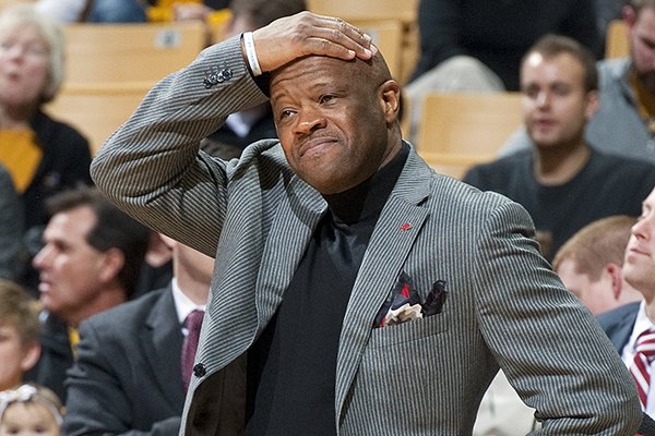 Arkansas head coach Mike Anderson reacts to a referee's call during the first half of an NCAA college basketball game against Missouri, Thursday, Feb. 13, 2014, in Columbia, Mo. (AP Photo/L.G. Patterson)