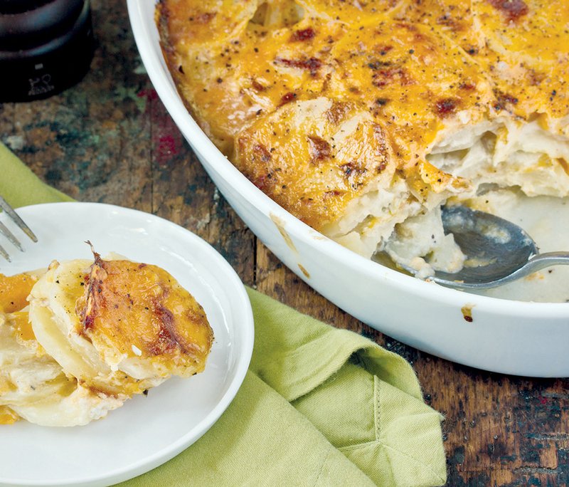 Scalloped Potatoes With Onions and Cheddar Cheese