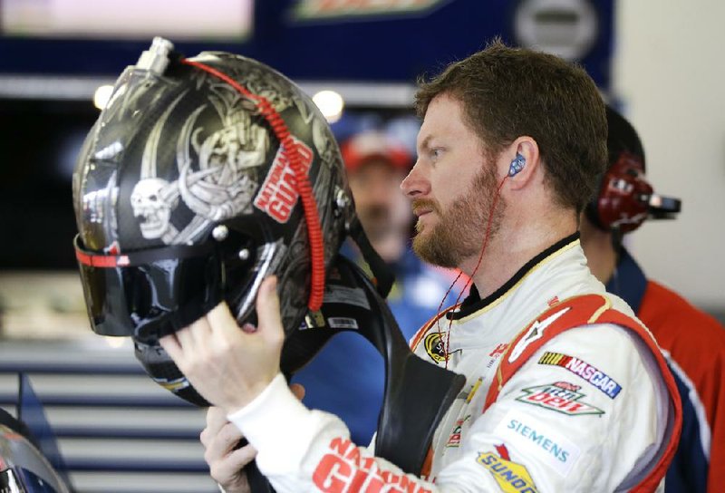 Dale Earnhardt Jr. is looking for his first victory at Daytona International Speedway since winning the 2001 Pepsi 400 five months after his father was killed in a crash in the 2001 Daytona 500. 