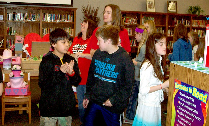 Pea Ridge Intermediate School students viewed and voted on their favorite Valentine's box.