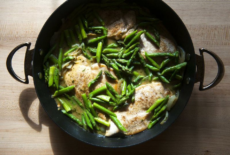 Tarragon Chicken With Asparagus 